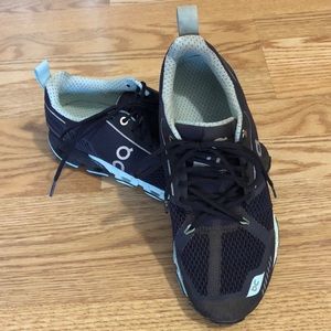 On Cloud Running Sneakers